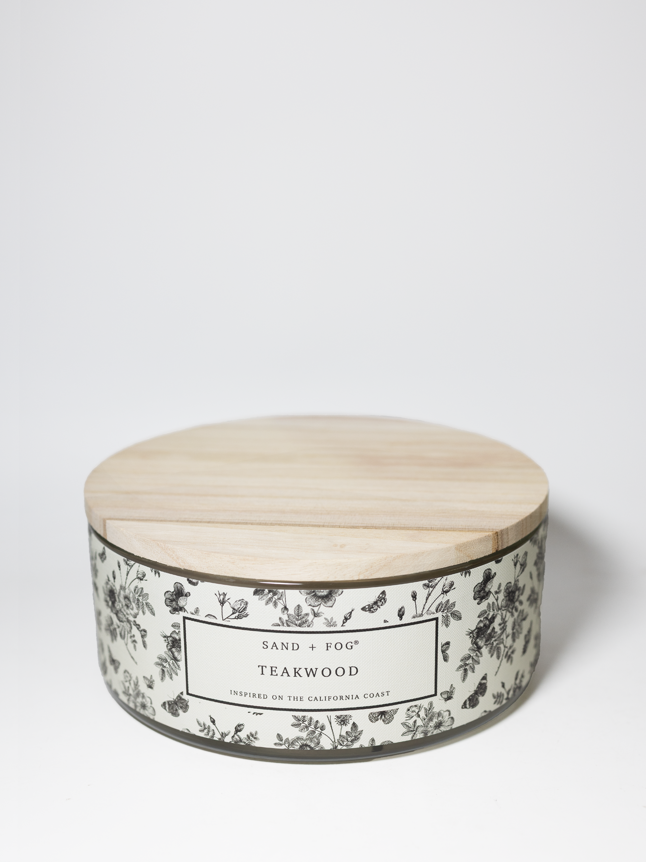 Teakwood 34 oz scented candle