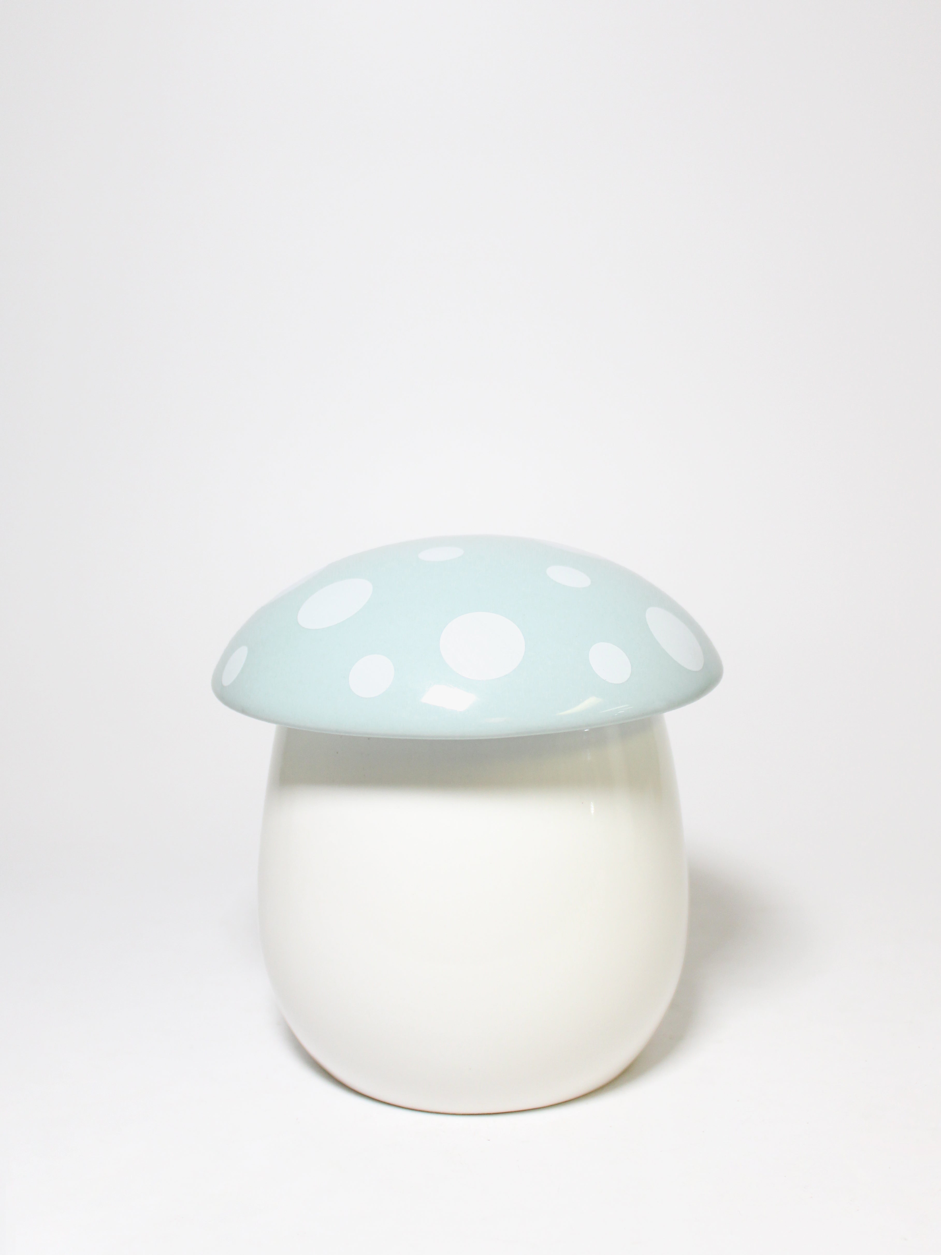 Clean Waves 10 oz scented candle